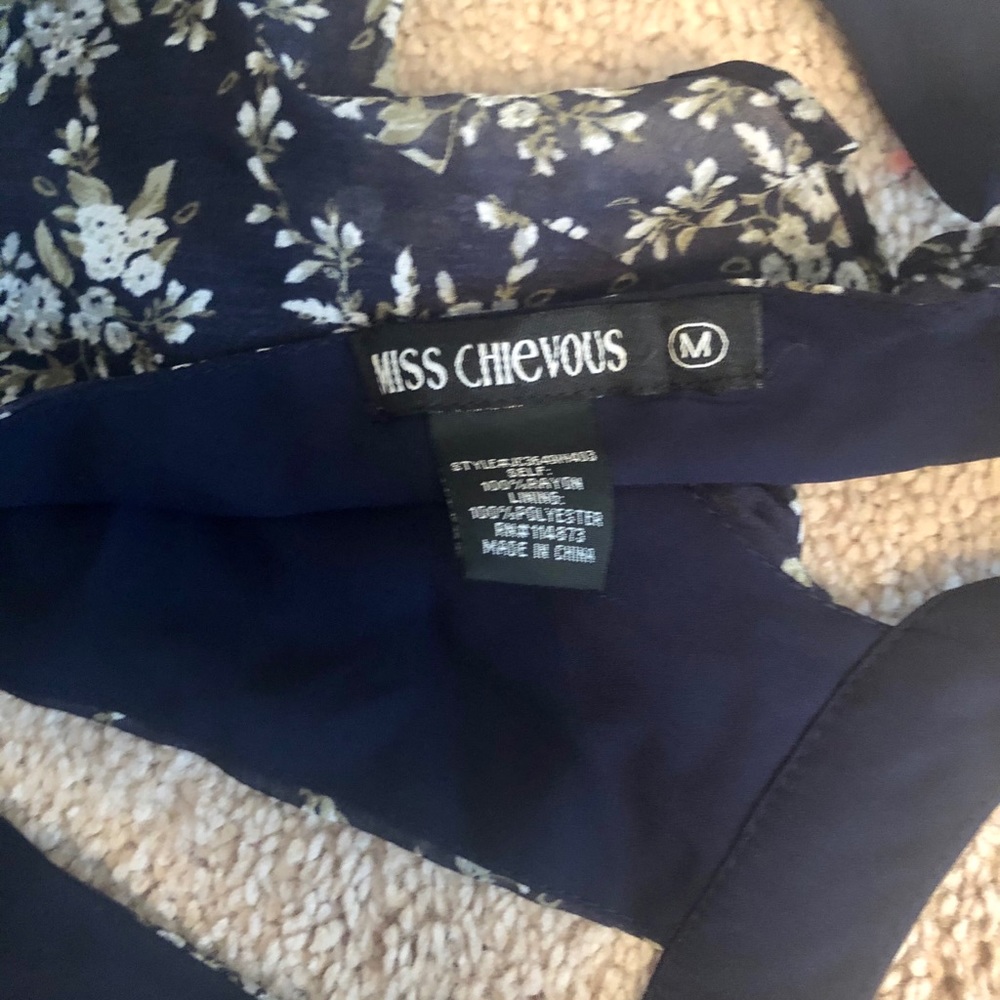 💐 Miss Chievous Sleeveless Blouse Size M 💐 - Picture 8 of 8